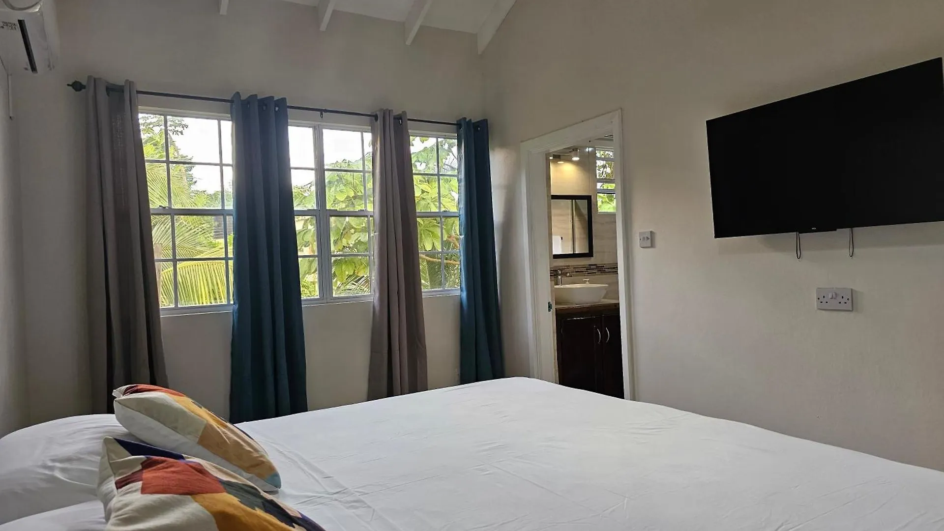 Royal Escape - 2 Apartment Anse La Raye 0*,  Saint Lucia