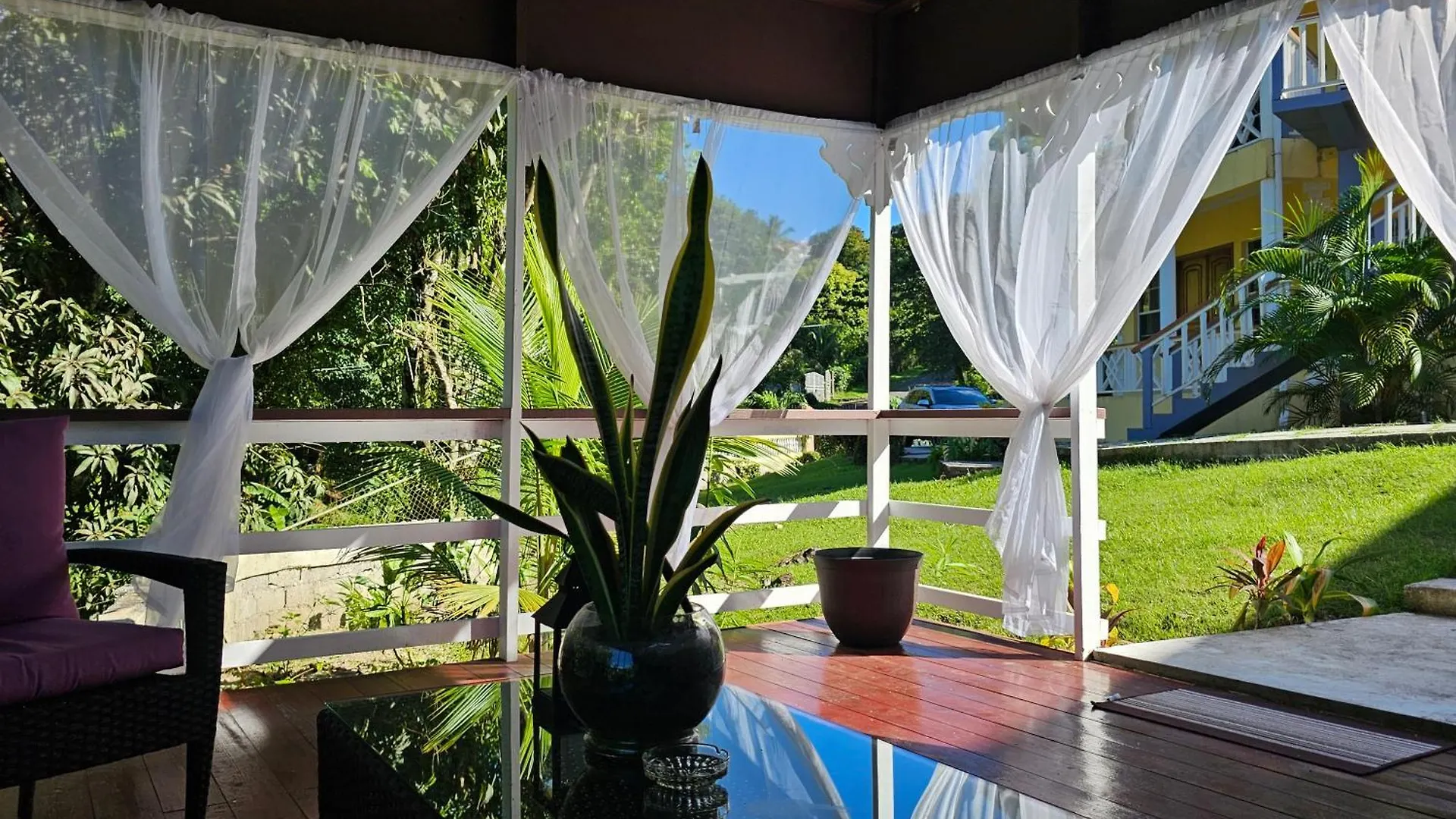 Royal Escape - 2 Apartment Anse La Raye Saint Lucia