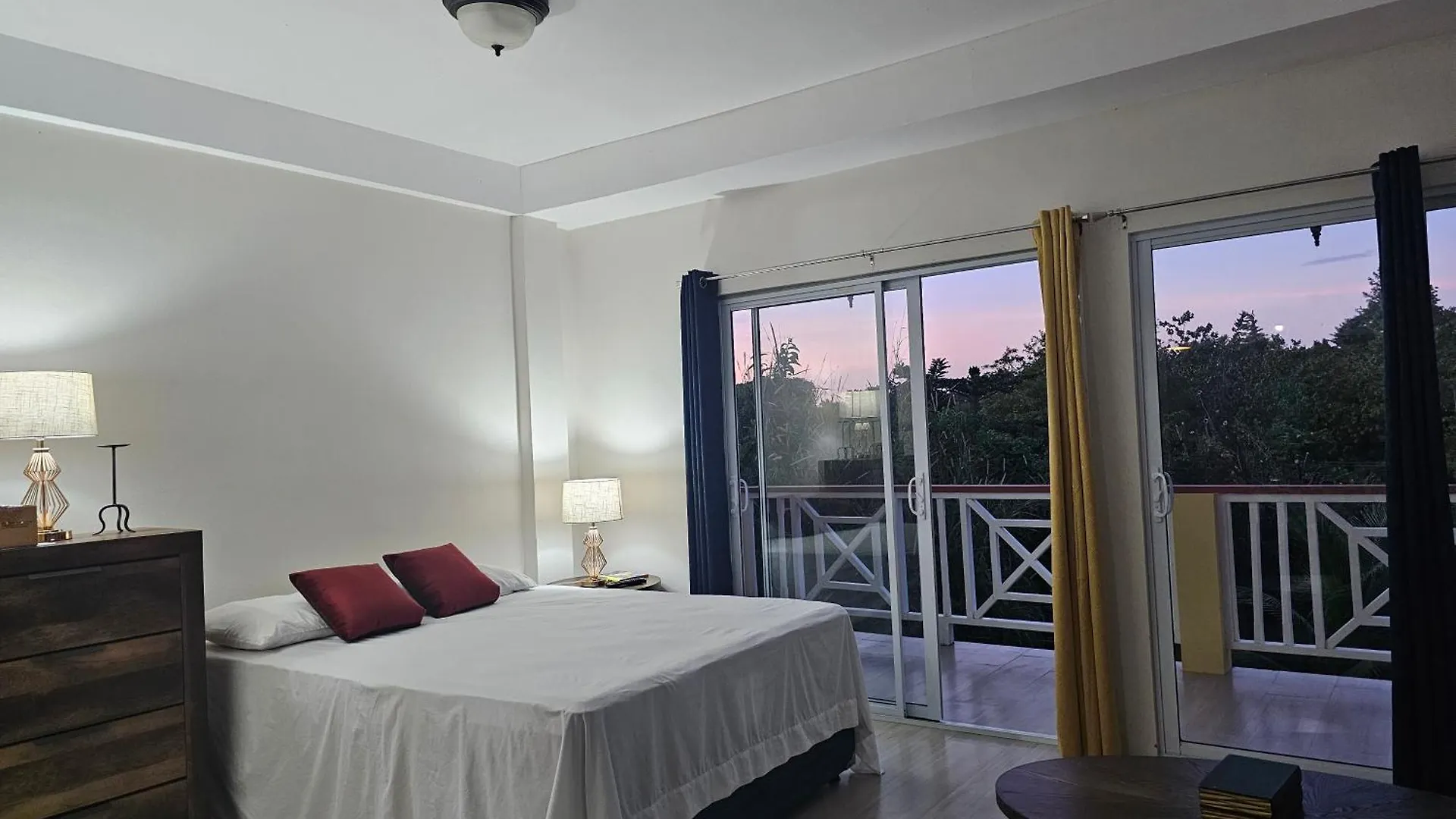 Royal Escape - 2 Apartment Anse La Raye Saint Lucia