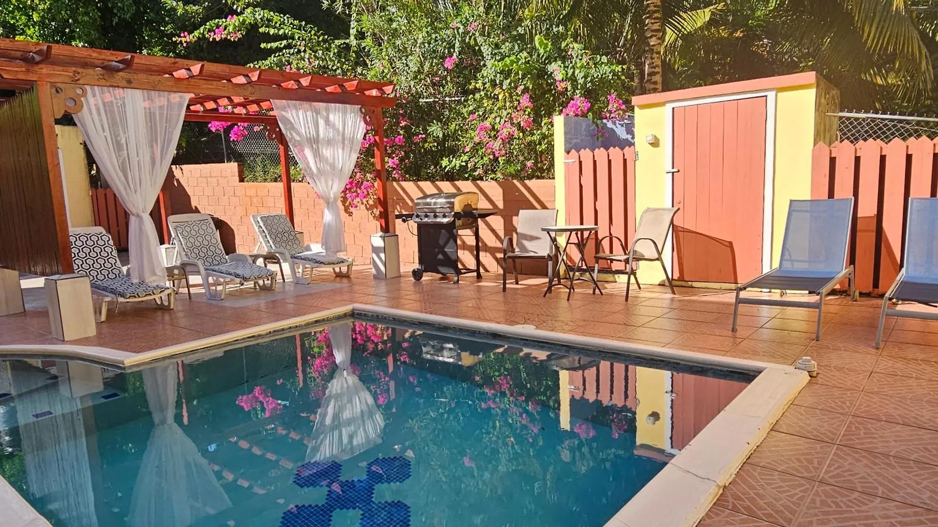 Royal Escape - 2 Apartment Anse La Raye