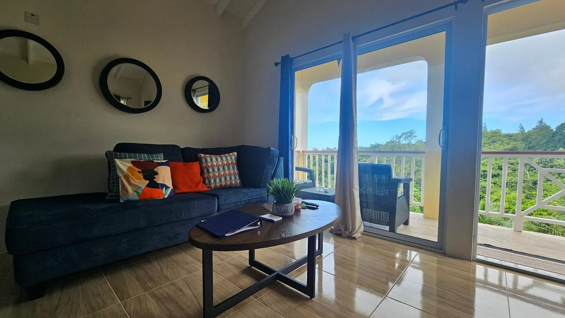 Royal Escape - 2 Apartment Anse La Raye Saint Lucia