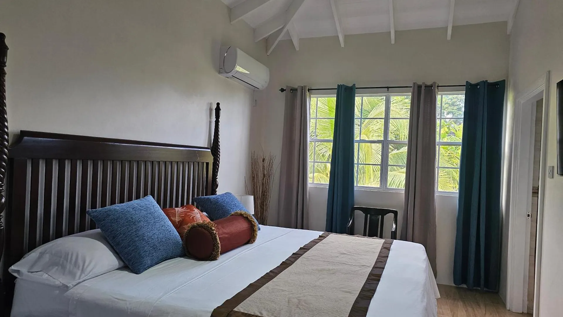 Royal Escape - 2 Apartment Anse La Raye